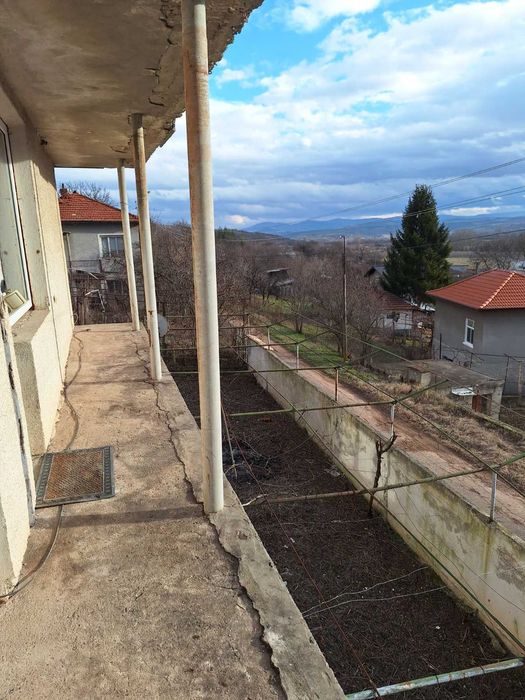 Продава се Къща в Кюстендил, Бузлуджа - 90 кв.м за 391 €/кв.м - Снимка #3