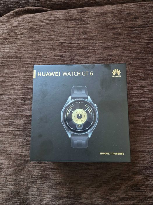 Смарт часовник Huawei watch GT 6 с 2 години гаранция