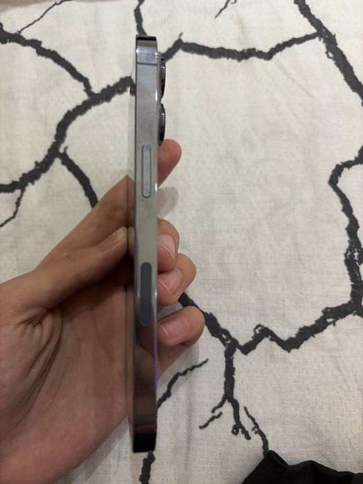 продаю айфон 13 про