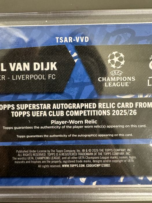 Topps Virgil Van Dijk  Gold Parallell 12/50 Certifed Autograph with Worn Relic  25/26