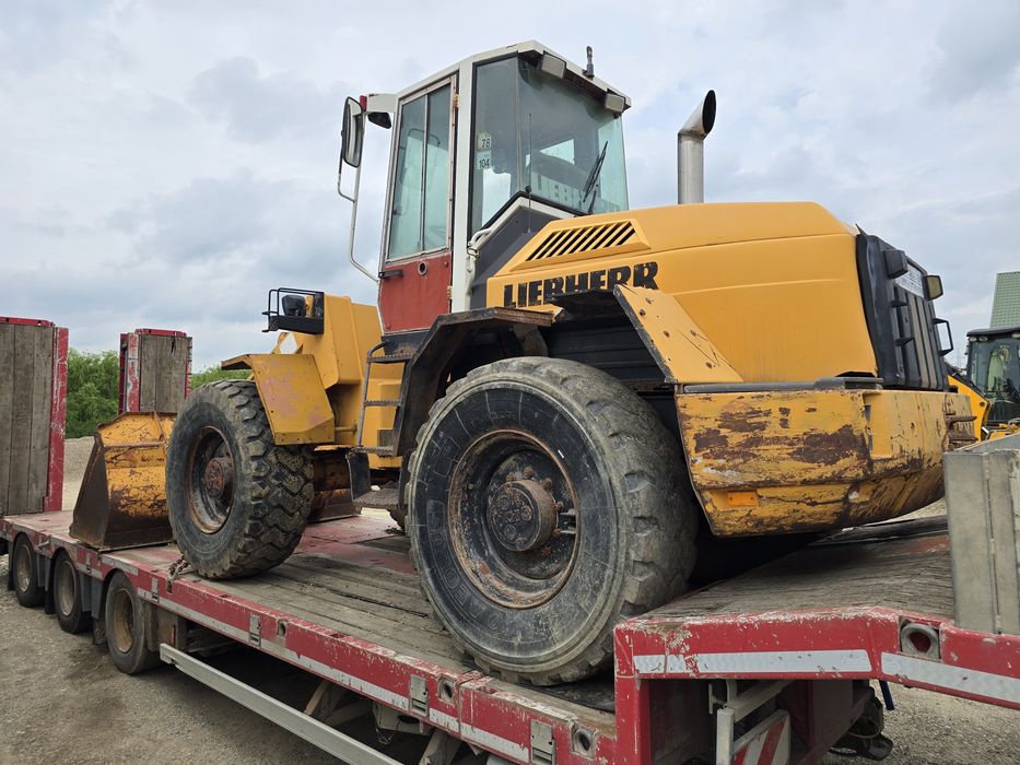 Incarcator frontal Liebherr L512