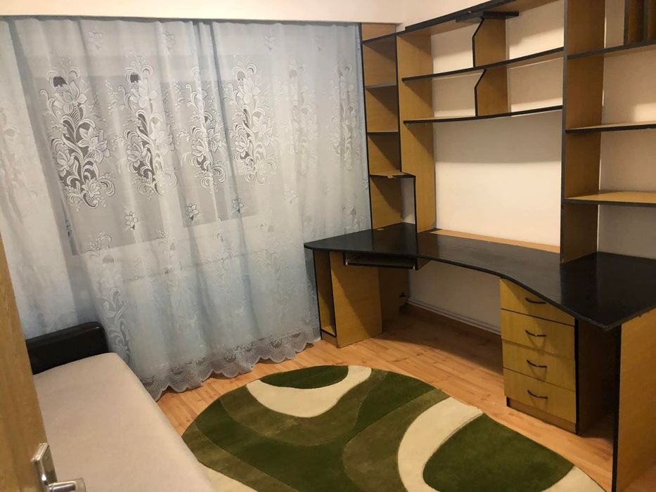 Apartament 3 camere Brateș
