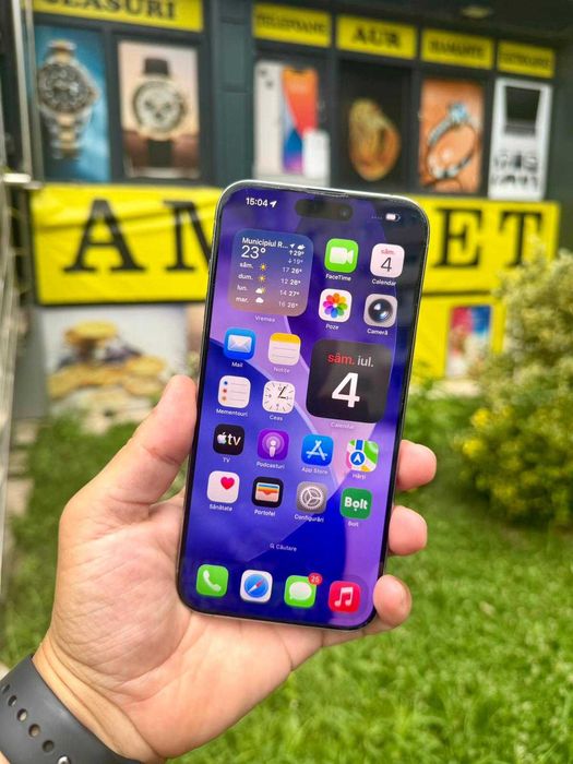 iPhone 15 Pro Max / 256GB / Natural Titanium