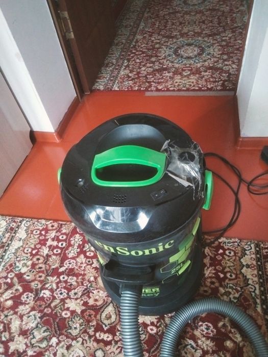 Пылесос 5000тг..