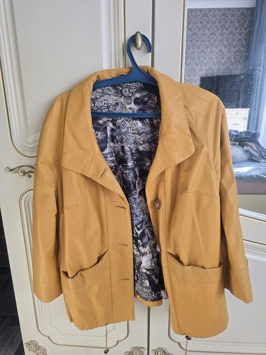 Продам кожаную куртку