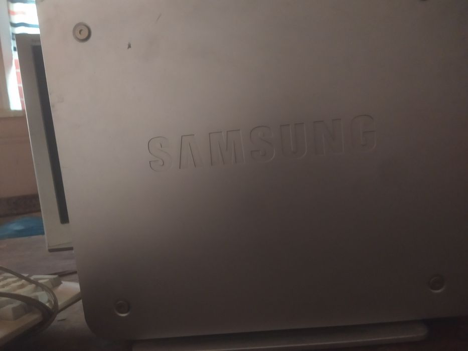 samsung kompyuter ishlaydi