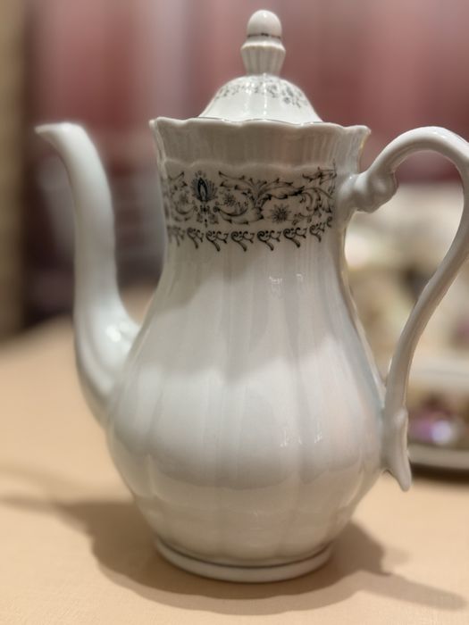 Молочник и чайник