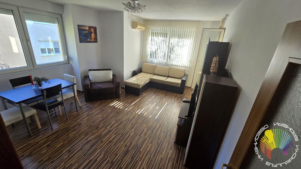 Дава се под наем Двустаен апартамент в Бургас, Център - 70 кв.м за 408 € - Снимка #1