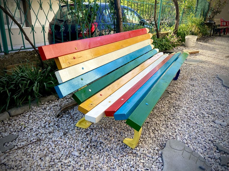 Градинска пейка тип моливи