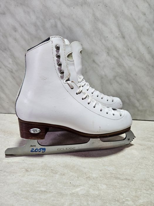 Patine 2059 gheata patinaj artistic Riedell   marime 35-36   (23,5 cm)