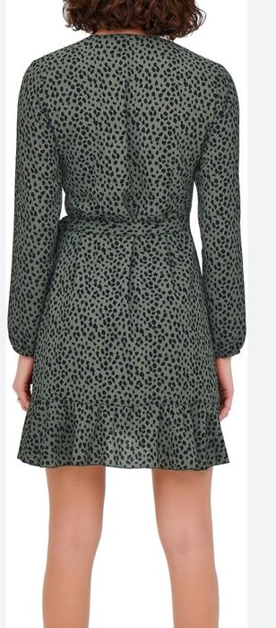 Нова рокля на Only, размер S. Дължина 86 см. Цена 15 лв.