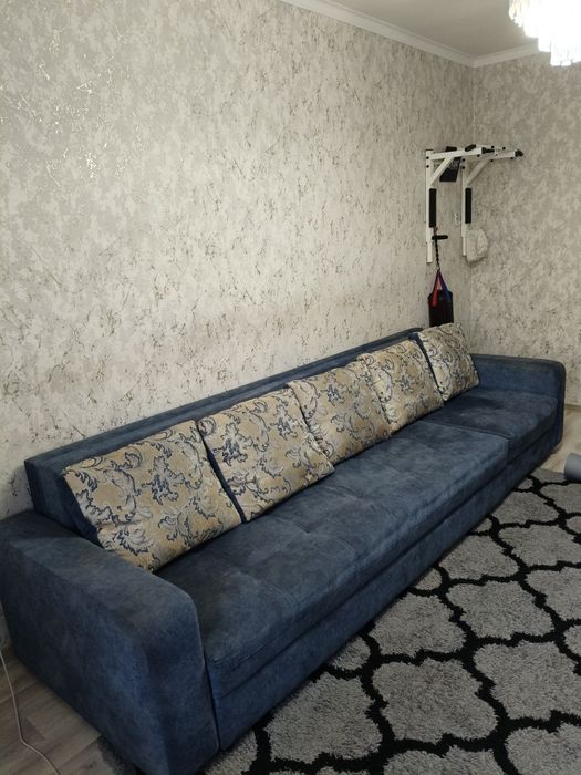 Продам большой диван