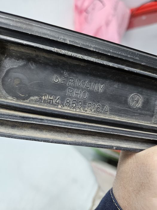 Молдинг передний правый VW Golf 3 GTI