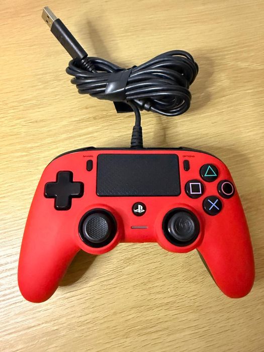 Controller Nacon Wired Compact PS4 / PC (Licențiat Oficial)