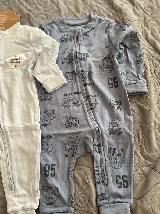 Lot body-uri si salopete baietei Smyk