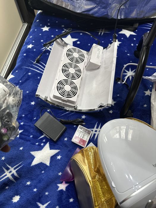 Set masa si cu accesorii unghii