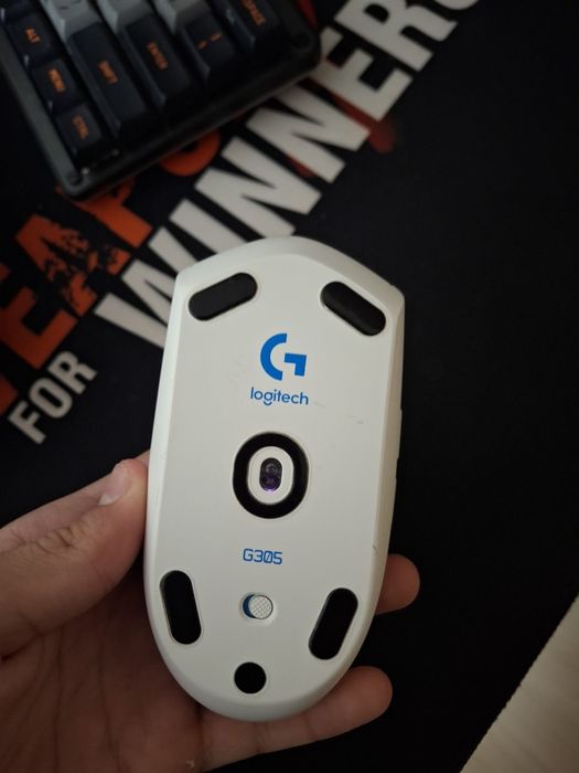 Безжична мишка LOGITECH G305