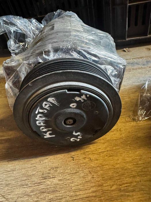 компресор за климатик VW Crafter 2009г. 2.5