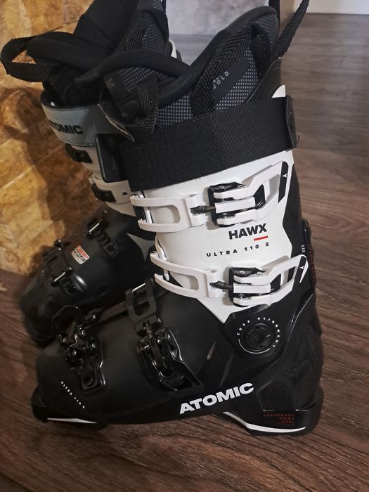 De vanzare clăpari Noi de schi Atomic