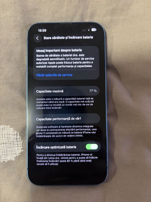 iPhone 13/128Gb/Starea bateriei este de 77%