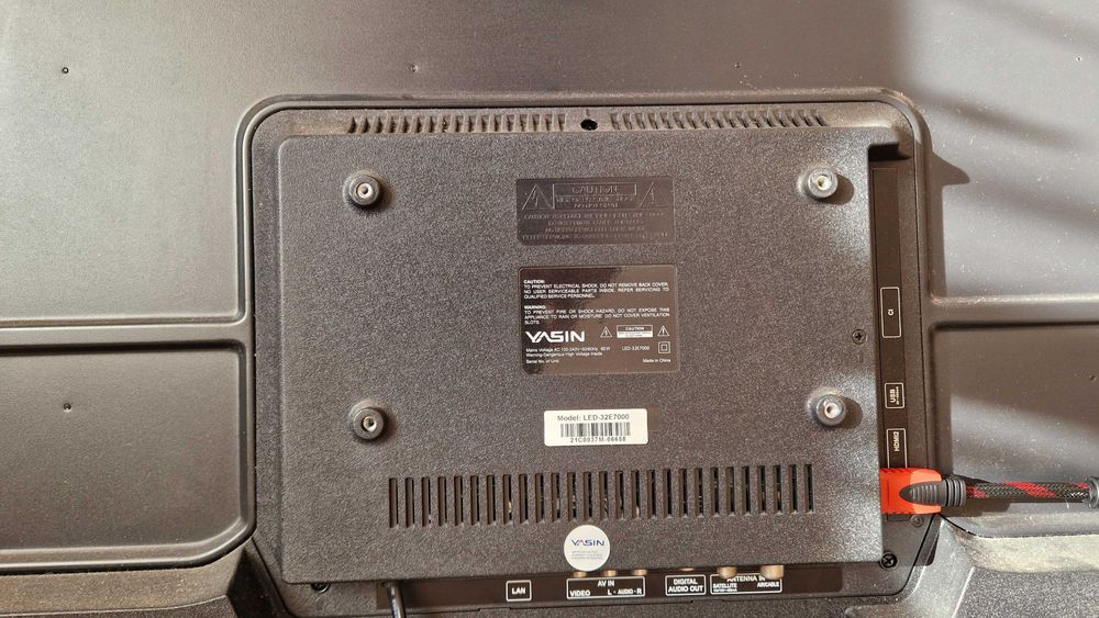 Продается телевизор