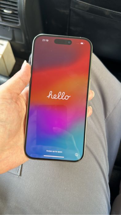 Продам iphone 15 pro, 256gb