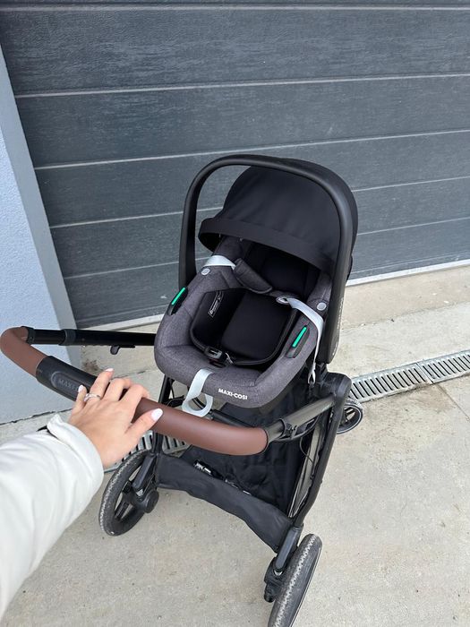 Cărucior Maxi Cosi Zelia 3 în 1 dark grey