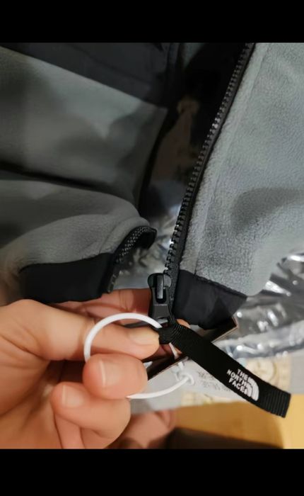 Продам Флисовую кофту The North Face