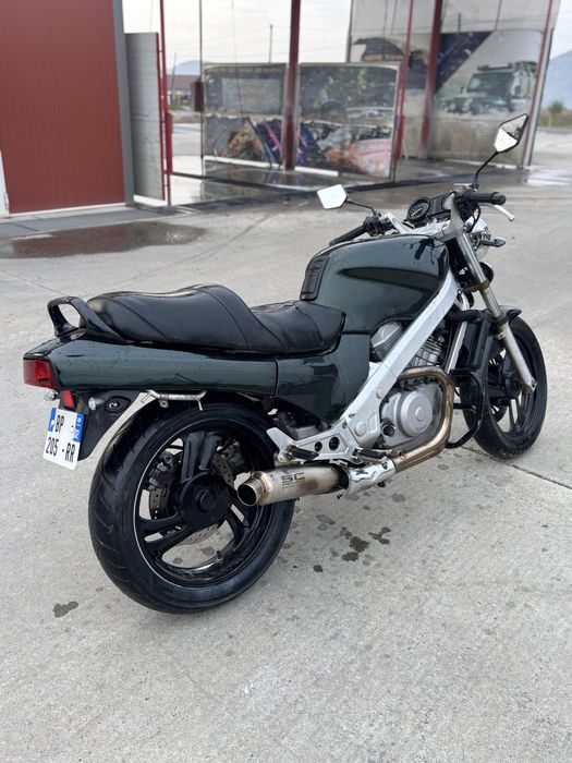 Vand sau schimb honda revere 650