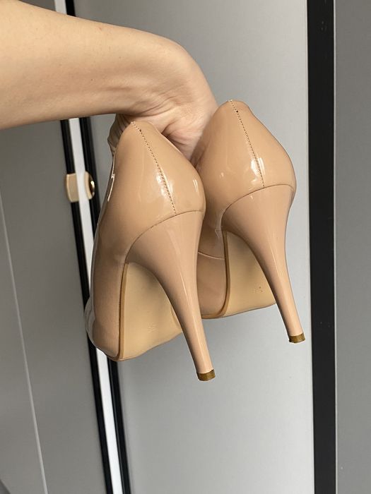 Туфли базовые бежевые