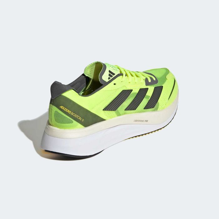 Оригинални обувки за бягане ADIDAS BOSTON 11 - PRO    EU41.5-46.5