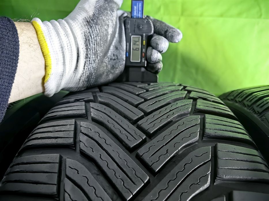 215/65R16 Michelin 6,84-6,1mm stare foarte bună fără defecte