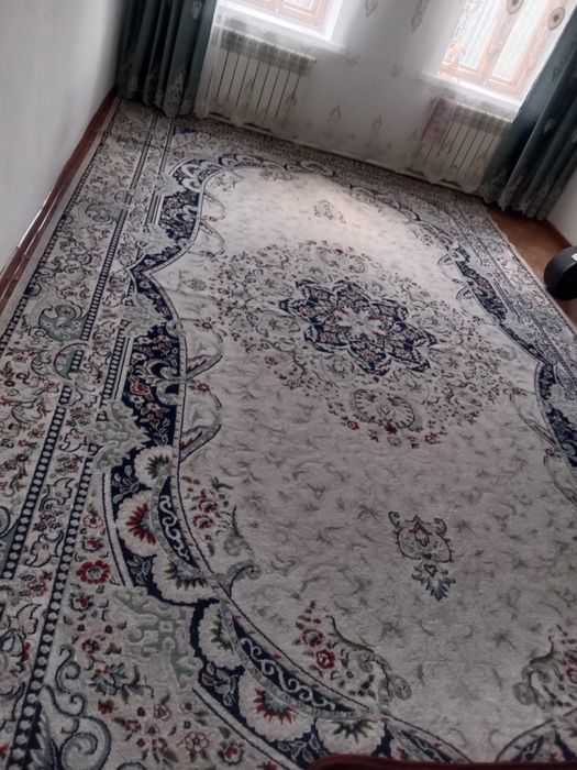 Продам шторы и ковры