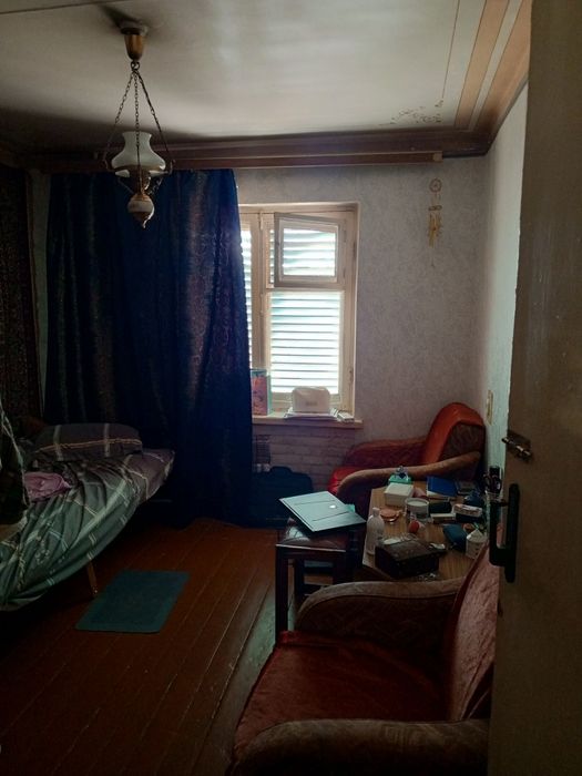 Продам квартиру 4/3/5, кирпич, раздельный санузел, два балкона, своя