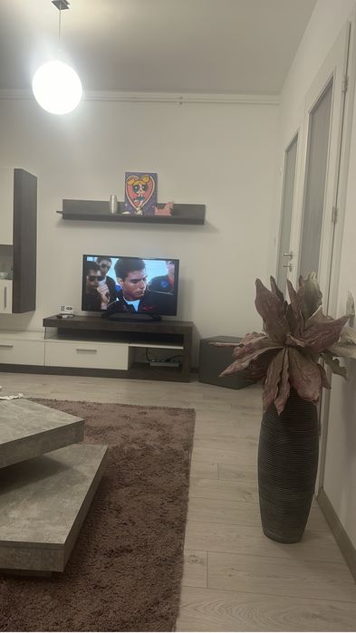 PROPRIETAR – Închiriez apartament 1,5 camere, 43 mp – Grand Vivalia, Timișoara