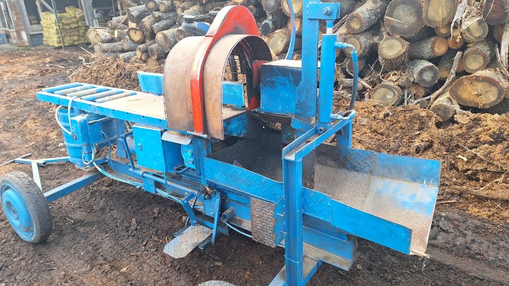 Машина за рязане и цепене на дърва Бартер