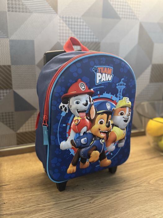 Детска раничка с колелца Пес Патрул