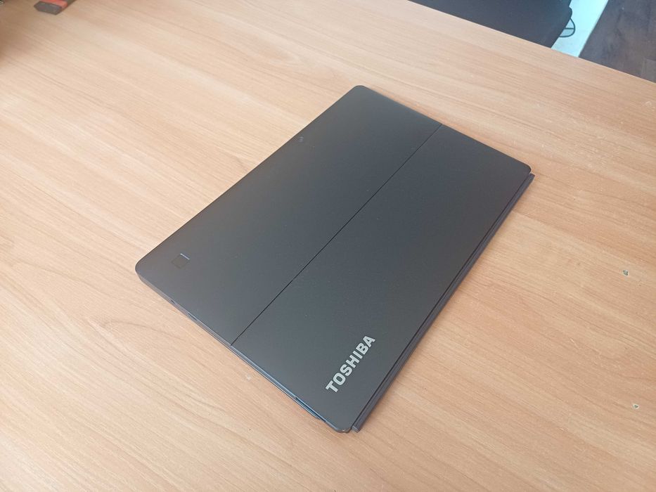 2 in 1 Toshiba Touch FullHD IPS Core™i5-8th/8GB DDR4/256GB SSD NVme