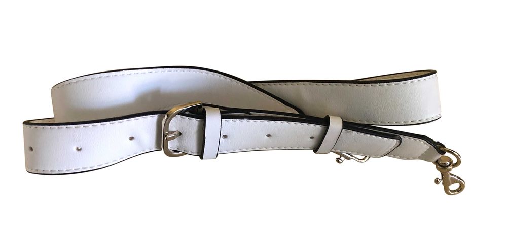 Дамска чанта GUESS