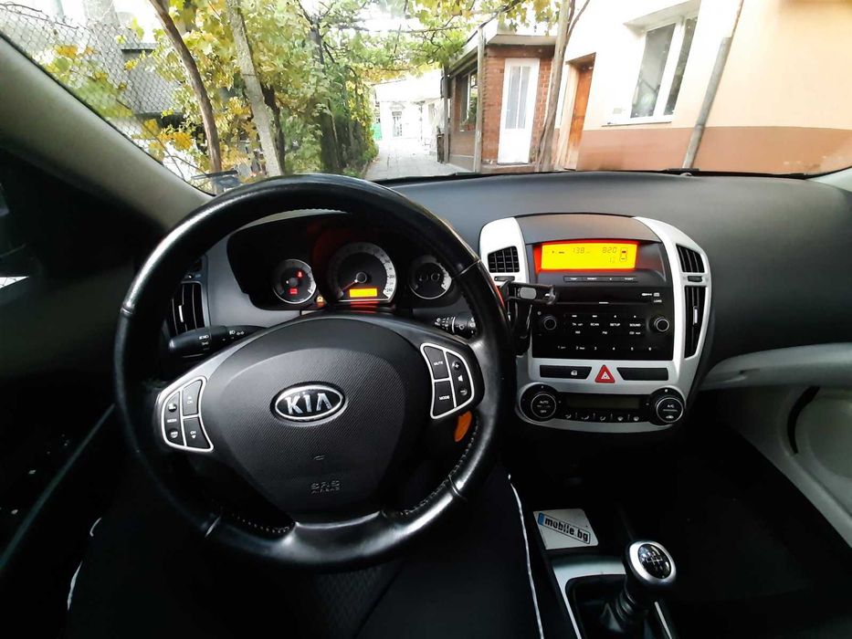 Kia Ceed 1.6, 115 к.с. бензин газ - за части