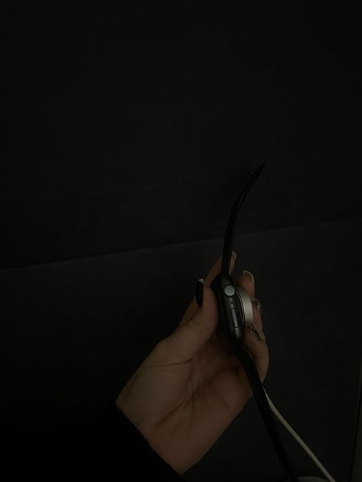 Apple Watch SE 44 мм (чёрные)