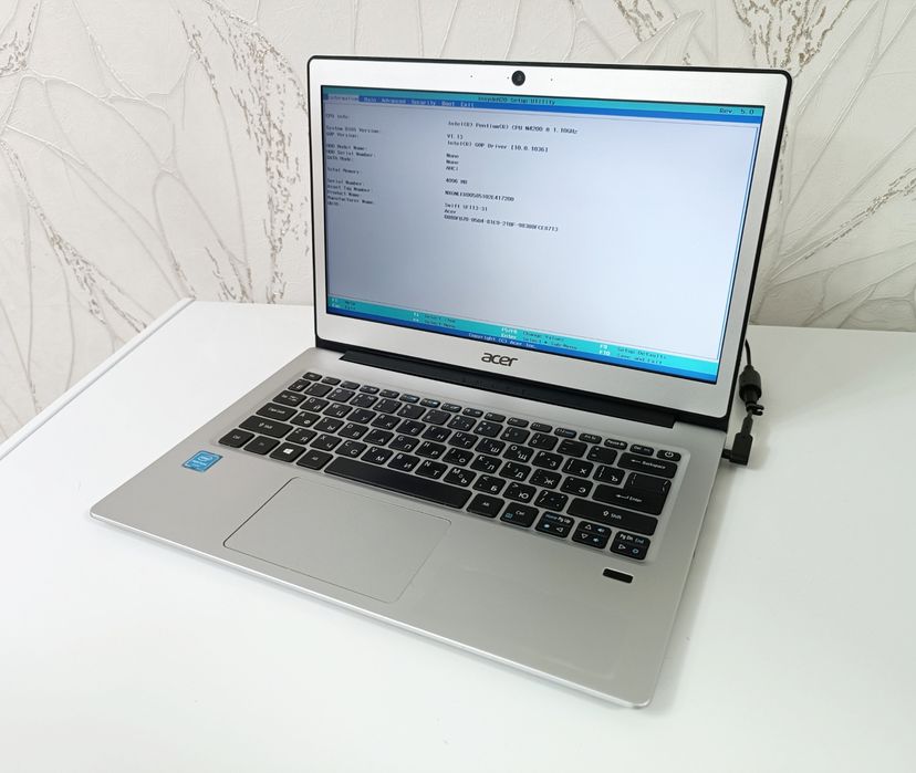 Ноутбук Acer Swift.