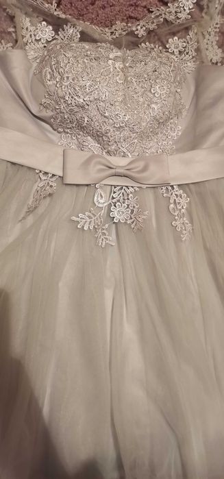 Кокетна официална рокля