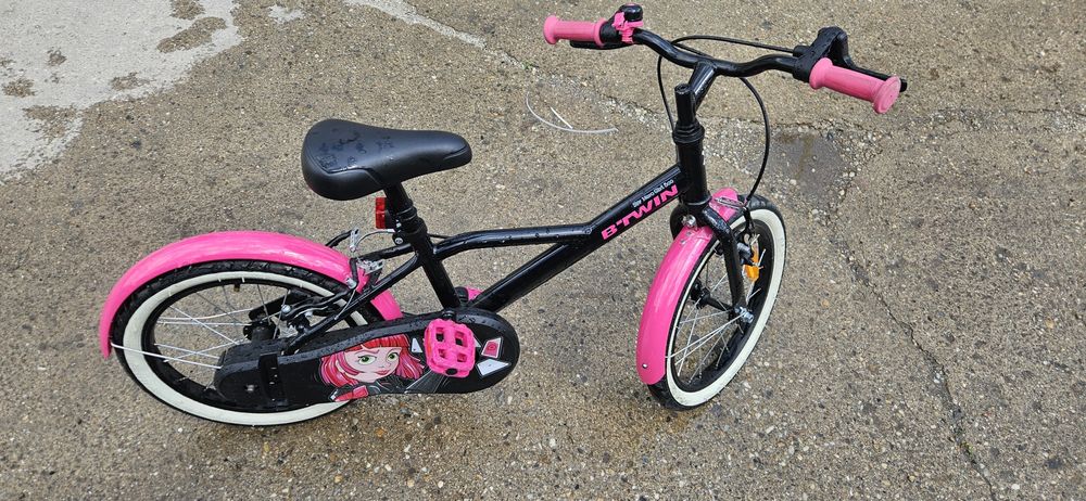 Vand bicicleta pt fete