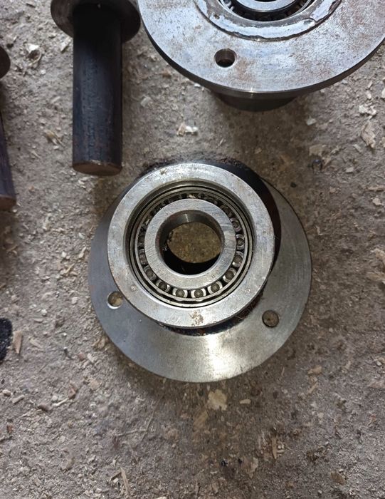 Butuci căruță, remorcuta