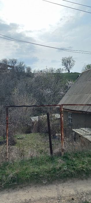 Продам дачу  10 соток земли