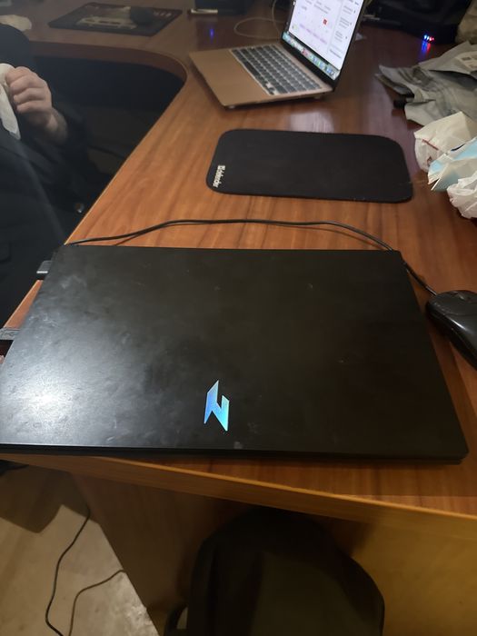 Acer Nitro V15.