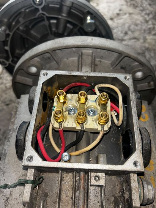 Vand motor electric cu reductor