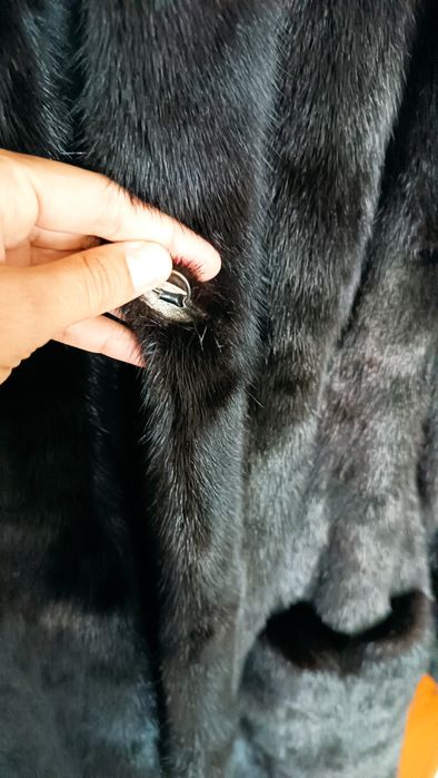 Продам норковую шубу