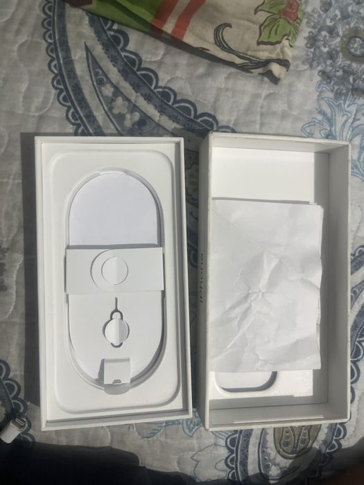 iPhone 16 Pro Коробка Natural Titanium